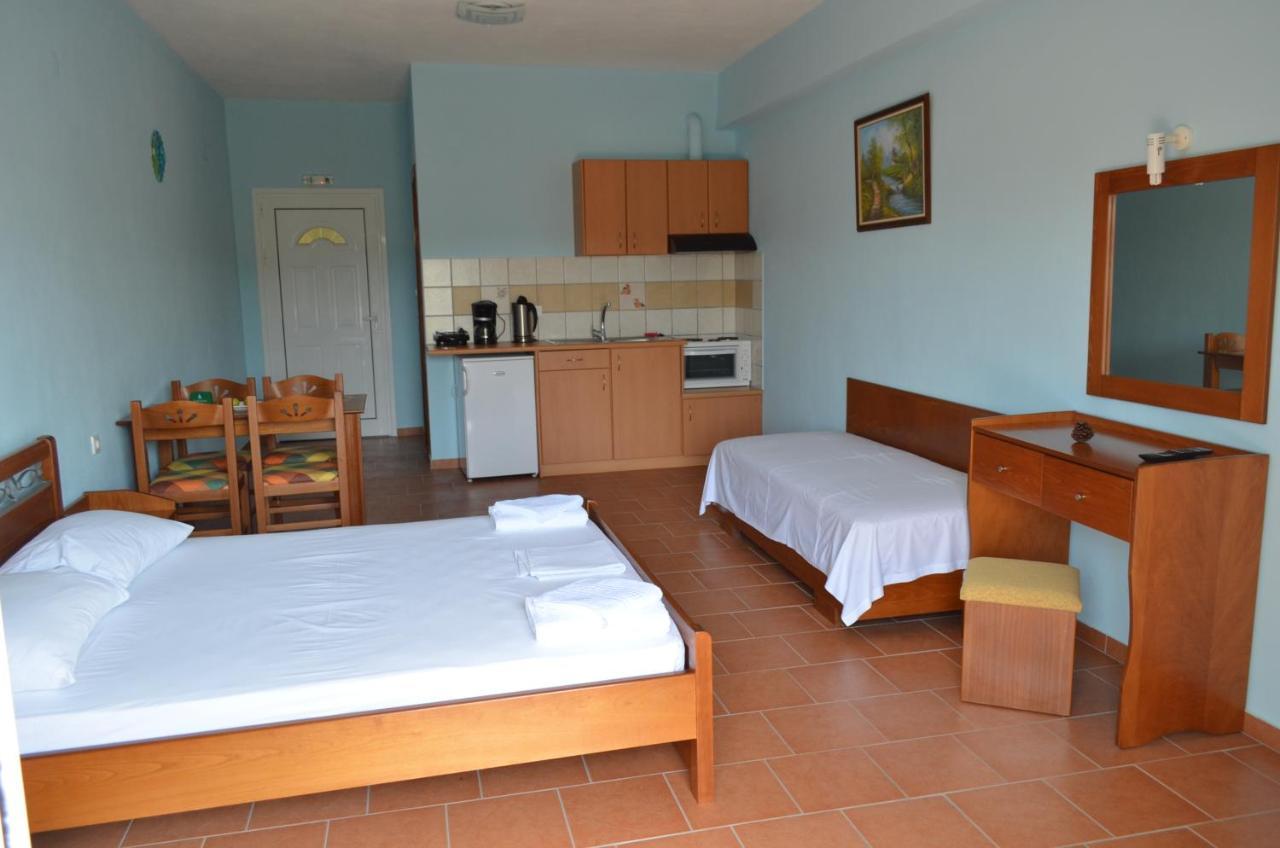 Silvia Aparthotel Parga Exteriör bild